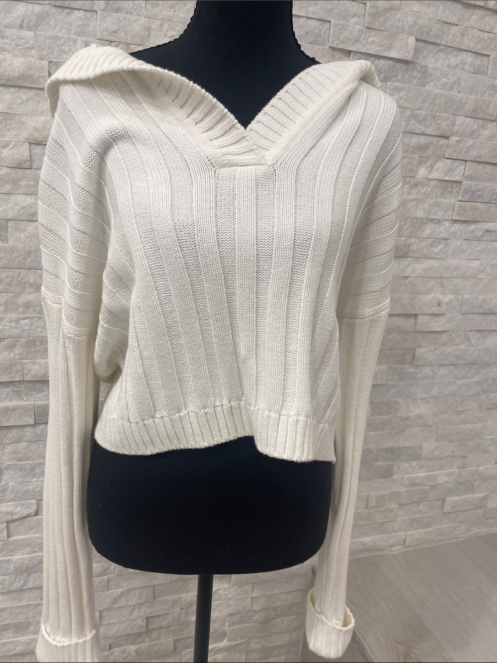Women's Cream Ribbed V-Neck Hooded Sweater